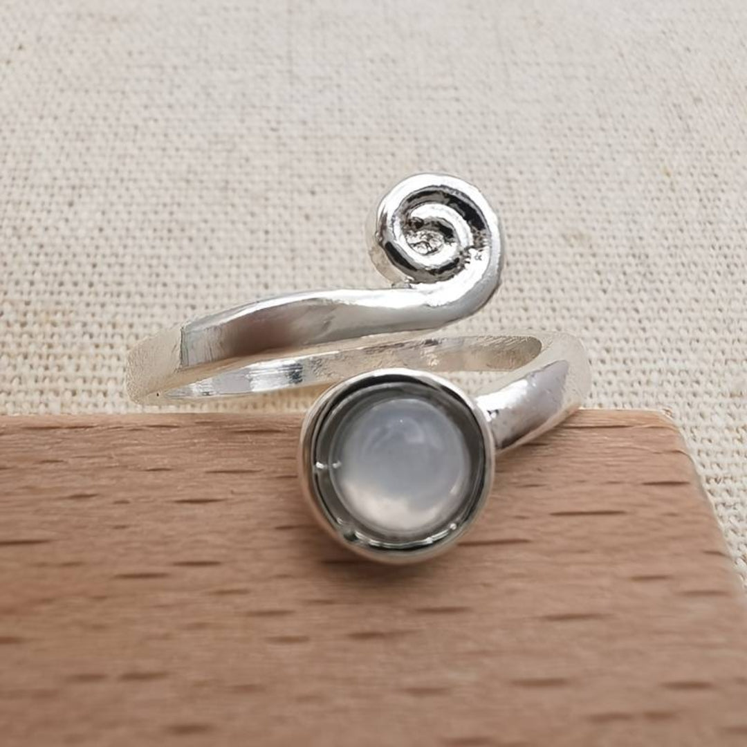 Vintage Spiral Ring with Moonstone