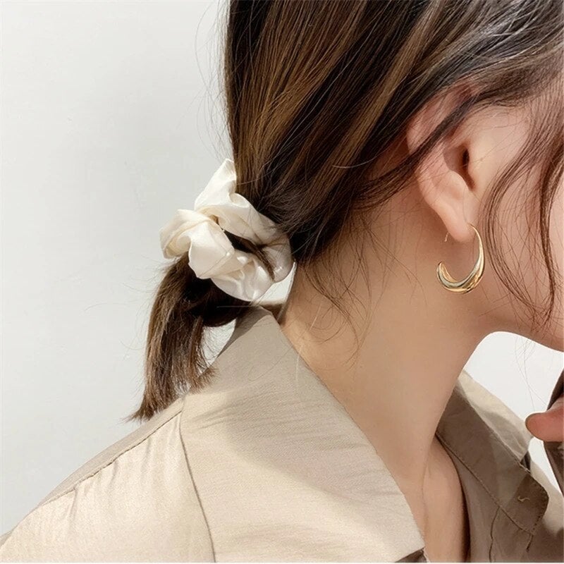 Luxurious Gold Drop Earrings