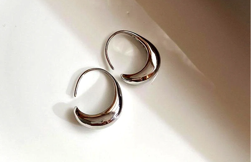Luxurious Gold Drop Earrings
