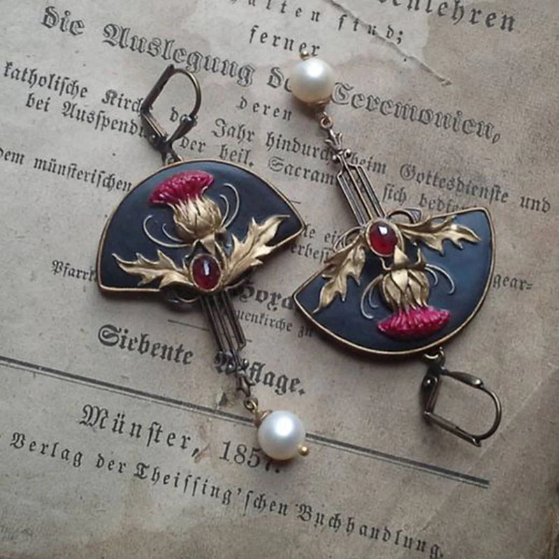 Vintage Earrings with Red Crystal and Pearls