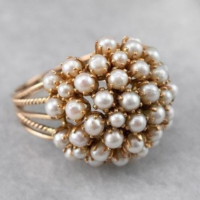 Vintage Ring with Inlaid Pearls