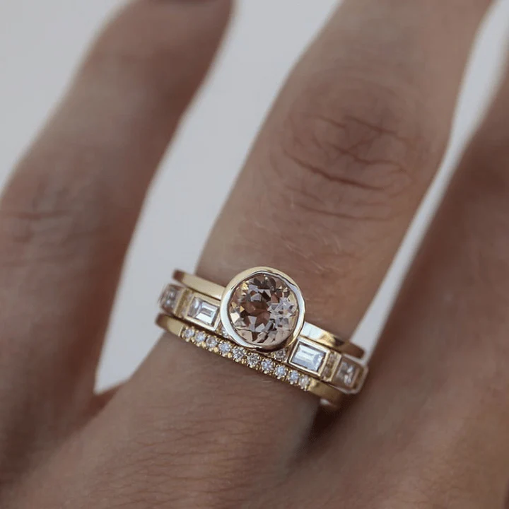 Vintage Gold Ring with Inset Crystal